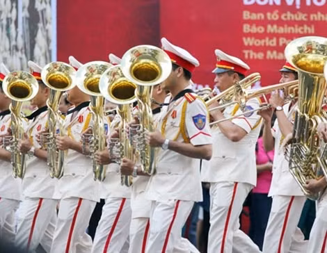 Với cương vị nước chủ nhà, đoàn nghi lễ Công an nhân dân - Bộ Công an Việt Nam chuẩn bị nhiều tiết mục ở nhiều thể loại nhạc để phục vụ khán giả.