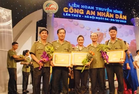 Công an tỉnh Quảng Ngãi đạt 3 Huy chương vàng tại Liên hoan Truyền hình CAND lần thứ X/2015.