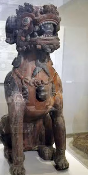 Nghê gỗ tại đền thờ vua Lê Thánh Tông ở tỉnh Thanh Hóa (Thế kỷ XVII).