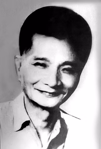 Nhà phê bình Hoài Thanh - người sáng lập Viện Văn học. Nhà phê bình Hoài Thanh - người sáng lập Viện Văn học.