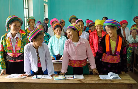 Chính phủ Việt Nam đang nỗ lực tăng cường và đạt được nhiều thành tựu trong bình đẳng giới và thu hẹp khoảng cách phát triển giữa đồng bằng với vùng núi.