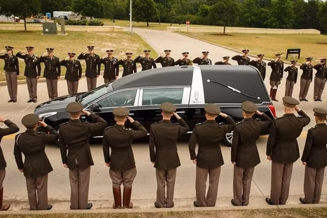 Chiếc Cadillac XTS cũng đã được sử dụng trong lễ tang của bà Barbara Bush hồi tháng 4-2018.