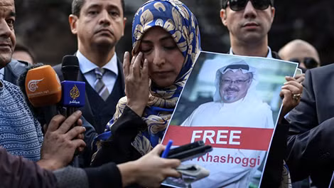 Những người bạn của nhà báo Jamal Khashoggi. Ảnh: itv.com.