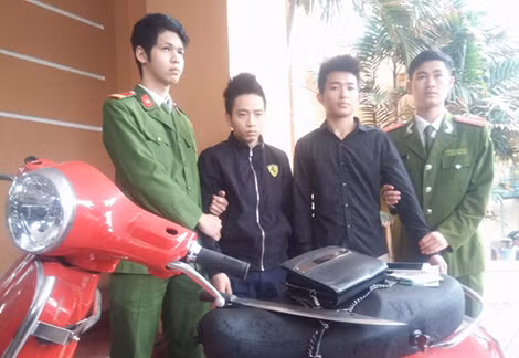 Một nhóm cướp giật chuyên nhằm vào phụ nữ bị cơ quan Công an bắt giữ.