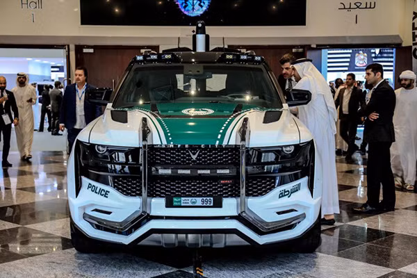 Với Cảnh sát Dubai, dường như họ... muốn gì được nấy. Với Cảnh sát Dubai, dường như họ... muốn gì được nấy.
