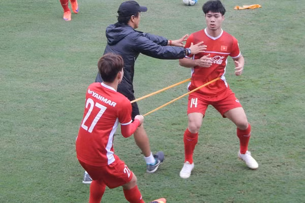 Vấn đề thể lực sẽ là yếu tố then chốt cần giải quyết của ĐT Việt Nam.