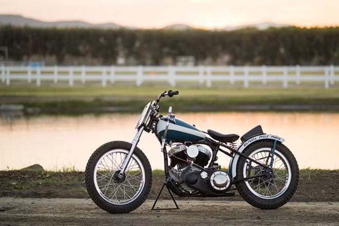 Bản độ này sử dụng động cơ V-twin lấy từ chiếc Harley WLA 1941, được sản xuất với số lượng ít trước những năm 40. Tuy nhiên, động cơ có phần cũ kĩ này đã được chỉnh sữa lại đôi chút.