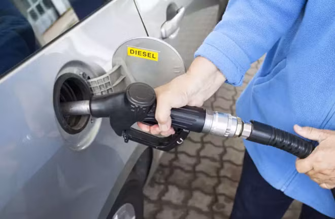 Động cơ chạy dầu diesel sẽ khó nổ máy hơn vào khi trời lạnh
