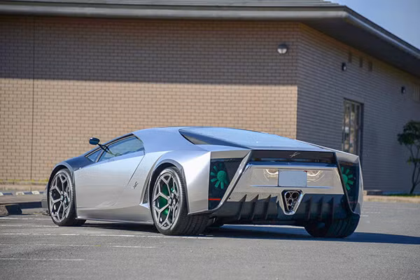 Thiết kế phía sau,…