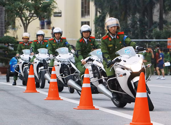 Câu lạc bộ được giao quản lý12 xe môtô phân khối lớn.