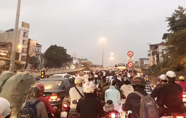 Thu thêm phí bảo vệ môi trường đối với khí thải liệu có hạn chế được ô nhiễm?