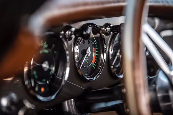 Thiết kế đồng hồ hiển thị trên Porsche 356.