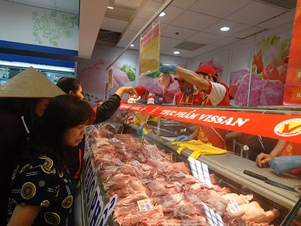 Giá thịt lợn trên thị trường liên tục tăng trong thời gian gần đây.