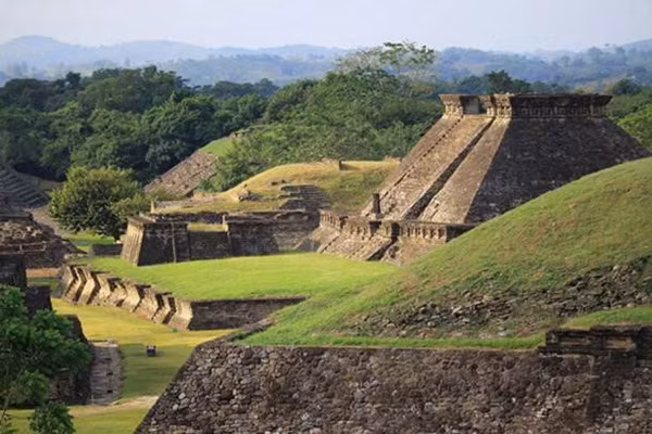 Nằm ở phía bắc Veracruz, Mexico, thành phố cổ El Tajin là địa điểm khảo cổ quan trọng đối với các chuyên gia, nhà khoa học.