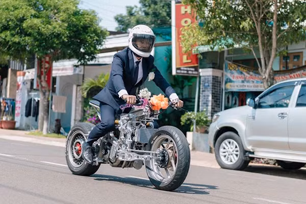 Đây là sản phẩm tâm huyết của anh Mai Đình Huy và theo tiết lộ trong tương lai anh sẽ còn tạo ra những bản độ độc đáo hơn nữa.