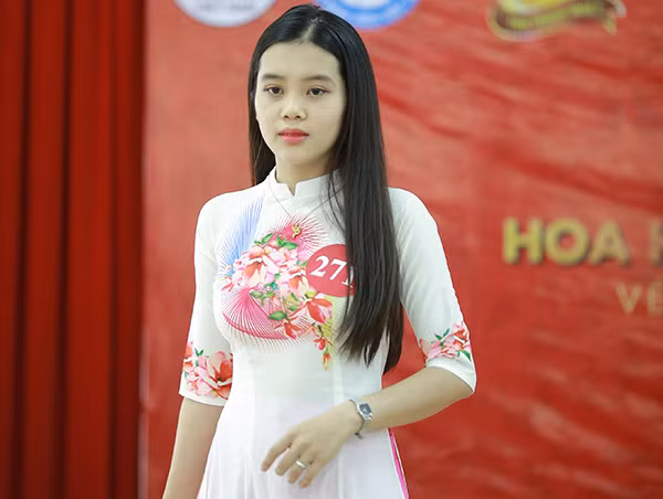 45 thí sinh/ khu vực và các thí sinh đủ điều kiện đặc cách vào vòng Bán kết toàn quốc.