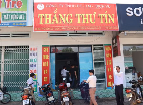 Trụ sở Công ty TNHH đầu tư - thương mại - dịch vụ Thắng Thư Tín thuê trên đường Phú Riềng Đỏ, thị xã Đồng Xoài, tỉnh Bình Phước làm nơi hoạt động tín dụng đen.