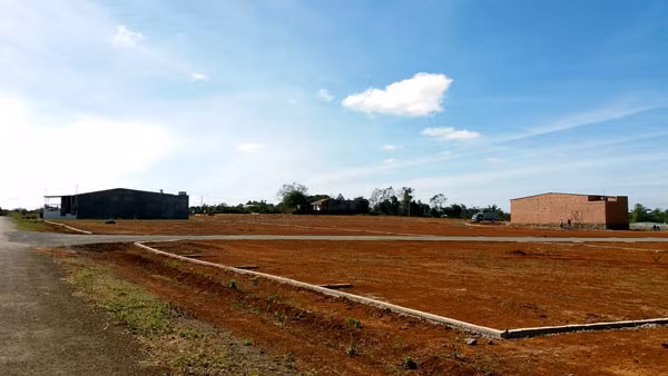 Nhiều ha đất bị phân lô, bán nền, xây dựng công trình, nhà ở không đúng quy định của pháp luật trên địa bàn TP. Pleiku.