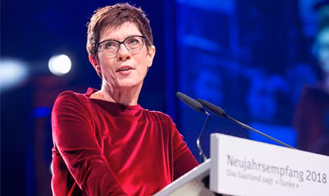 Bà Annegret Kramp-Karrenbauer, Tổng thư ký CDU.