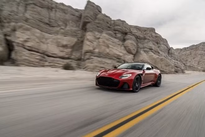 Aston Martin DBS Superleggera 2019 có thiết kế khá ấn tượng.