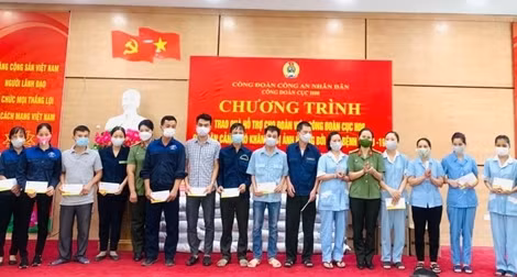 Công đoàn CAND góp phần gắn kết các đoàn viên, người lao động với cơ quan, đơn vị ảnh 4