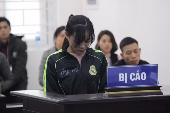 Bị cáo Đinh Thị Hạ.