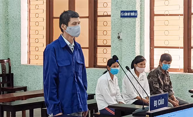 Bị cáo Nông Văn Khoa.
