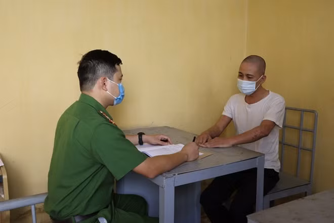 Một đối tượng lừa đảo bán đất bằng sổ đỏ giả bị cơ quan Công an xử lý.