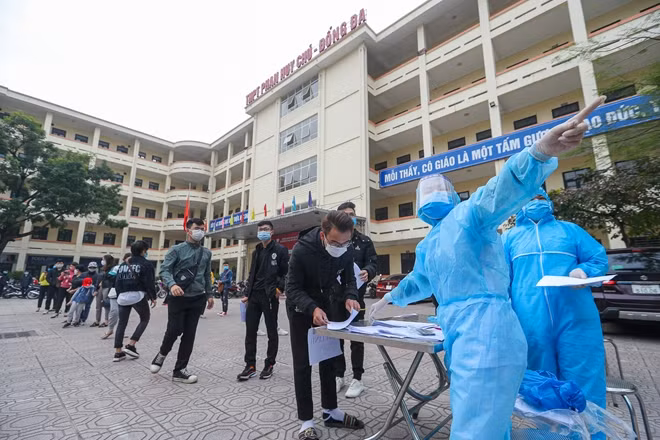 Đảm bảo quy định phòng dịch cho kỳ thi tốt nghiệp THPT 2021. Ảnh: Phong Sơn.
