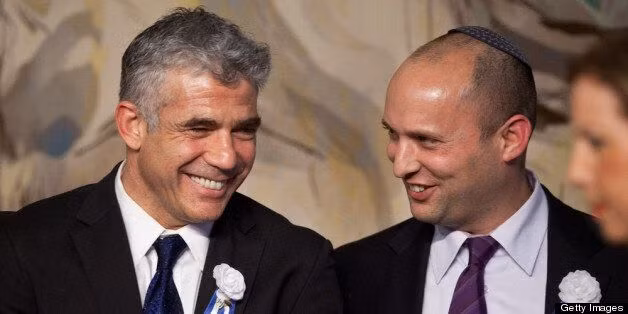 Hai chính khách Naftali Bennett và Yair Lapid đứng trước cơ hội lịch sử “soán ngôi” ông Benjamin Netanyahu. Hai chính khách Naftali Bennett và Yair Lapid đứng trước cơ hội lịch sử “soán ngôi” ông Benjamin Netanyahu.