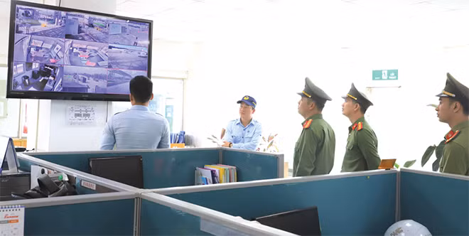 Giám sát bằng camera an ninh tại dự án Formosa.