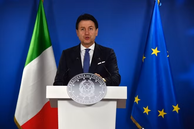 Ông Matteo Renzi tuyên bố rút khỏi liên minh cầm quyền.