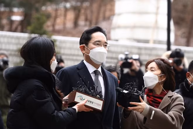 Ông Lee Jae-yong đến Tòa án Cấp cao Seoul ngày 18-1. Ảnh: AFP