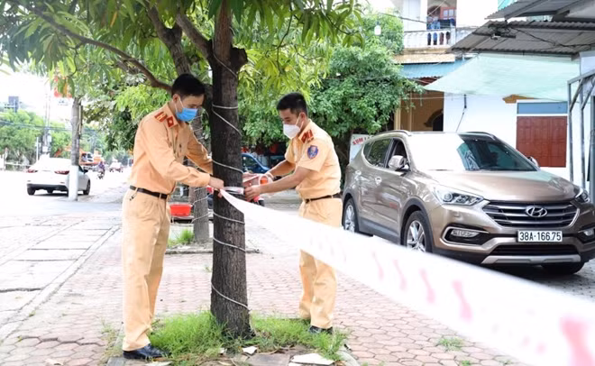 Khoanh vùng khu vực bị phong tỏa.