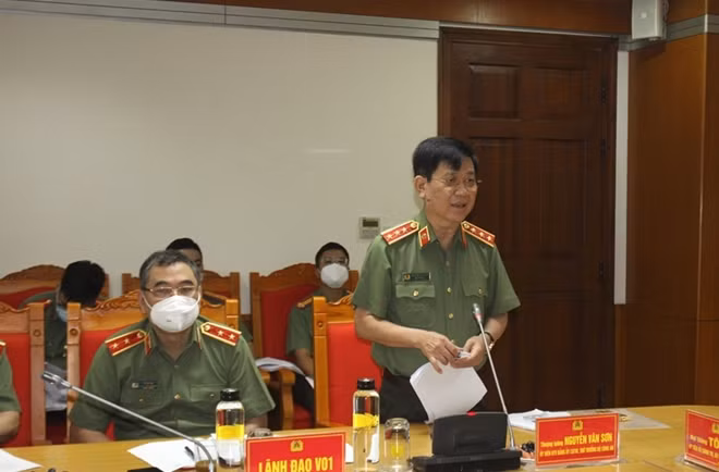 Thứ trưởng Nguyễn Văn Sơn phát biểu.