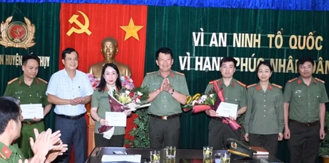Biểu dương, khen thưởng các đơn vị tham gia phá án.