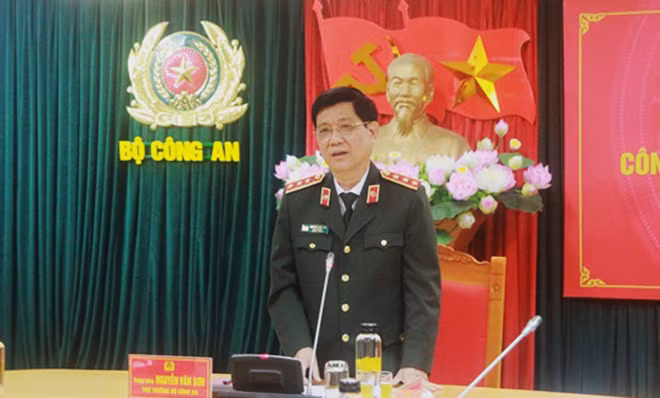 Thứ trưởng Nguyễn Văn Sơn phát biểu chỉ đạo tại hội nghị.