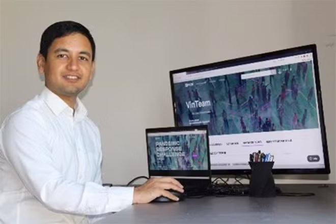 Ông Mudit Jain – Phó Tổng Giám đốc phụ trách Khối Phát triển Sản phẩm của VinBrain tại Hoa Kỳ Ông Mudit Jain – Phó Tổng Giám đốc phụ trách Khối Phát triển Sản phẩm của VinBrain tại Hoa Kỳ