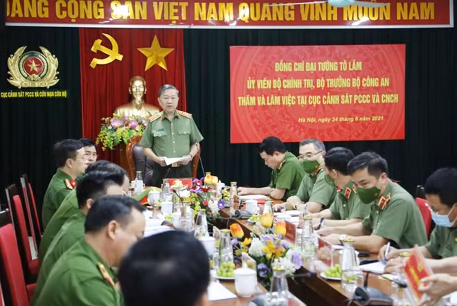 Bộ trưởng Tô Lâm phát biểu tại buổi làm việc.