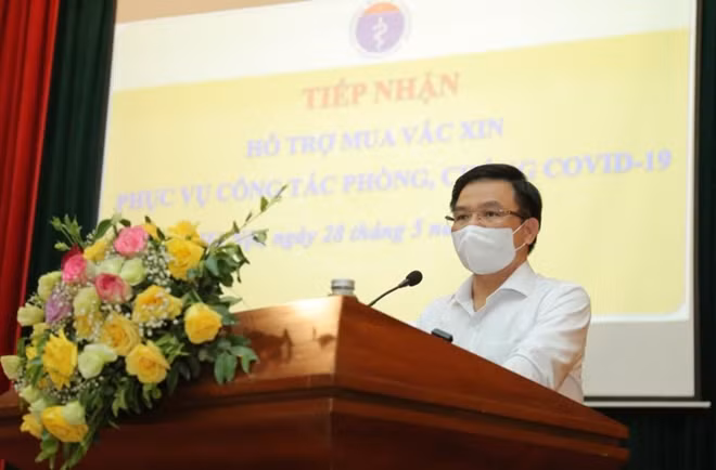 Tổng giám đốc Petrovietnam Lê Mạnh Hùng phát biểu tại lễ trao ủng hộ số tiền trên tới Quỹ vaccine phòng COVID-19.