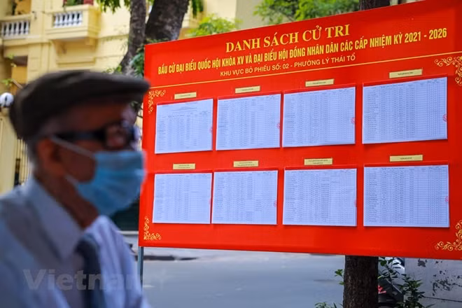 Đại diện phường Lý Thái Tổ, quận Hoàn Kiếm, Hà Nội cho biết hôm nay sẽ có 5 điểm bỏ phiếu trên địa bàn. (Ảnh: Minh Sơn/Vietnam+)