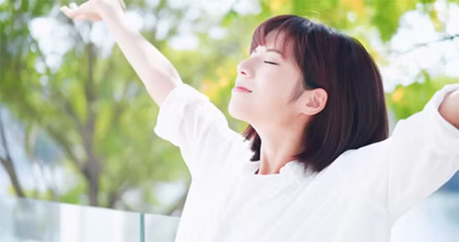Nên tranh thủ không khí trong lành buổi sáng, khi tập thể dục thì thực hiện động tác "thở mạnh hít sâu". Nên tranh thủ không khí trong lành buổi sáng, khi tập thể dục thì thực hiện động tác "thở mạnh hít sâu".