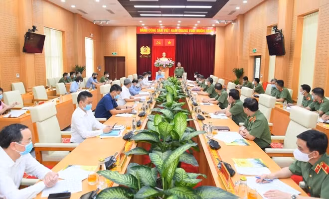 Toàn cảnh buổi làm việc.