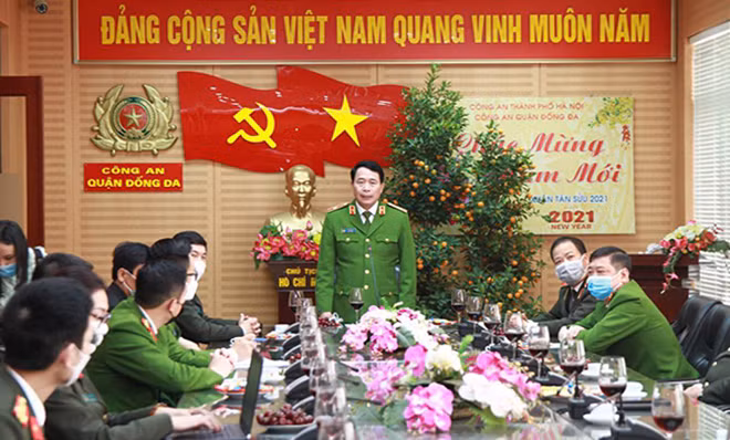 Thứ trưởng Lê Quốc Hùng phát biểu chỉ đạo tại Công an quận Đống Đa, TP Hà Nội.