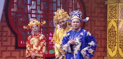 “Táo quân” đã trở thành chương trình được khán giả chờ đợi đêm giao thừa Gần hai chục năm qua.