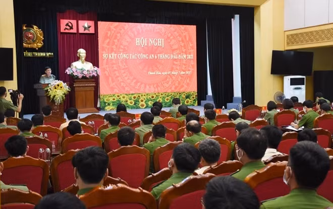 Toàn cảnh Hội nghị.