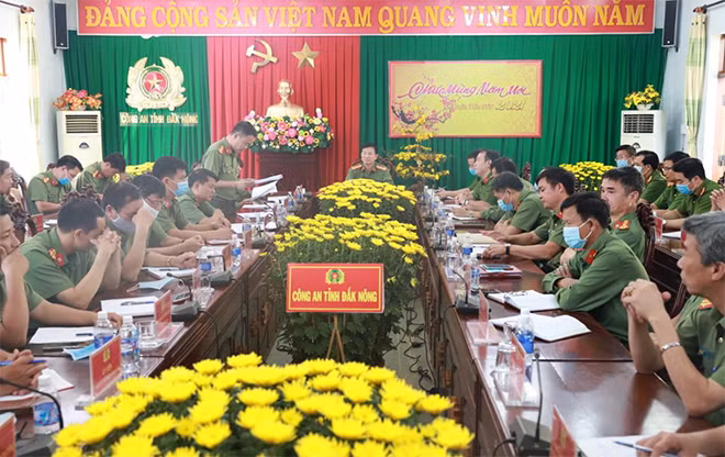 Toàn cảnh hội nghị giao ban đầu Xuân Tân Sửu năm 2021. Toàn cảnh hội nghị giao ban đầu Xuân Tân Sửu năm 2021.