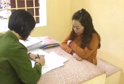 Lê Thị Ninh tại CQĐT.
