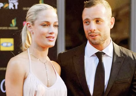 Oscar Pistorius và bạn gái Reeva Steenkamp.