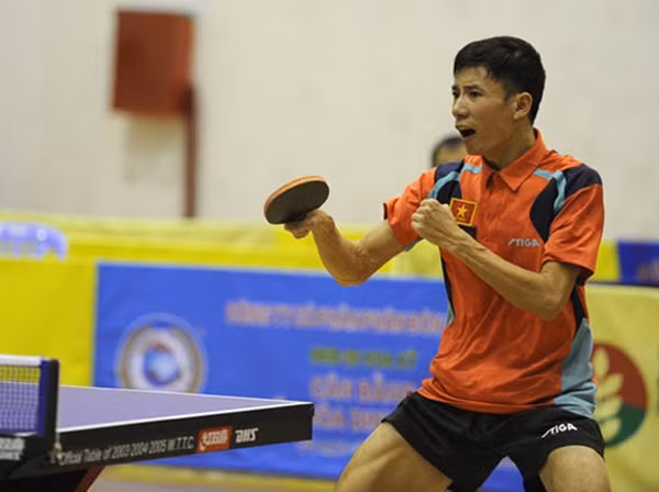 Đinh Quang Linh vô địch đơn nam.